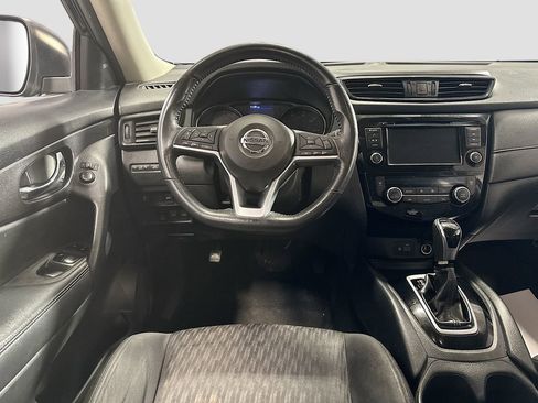 Used 2018 Nissan Rogue SV AWD/4WD image 22