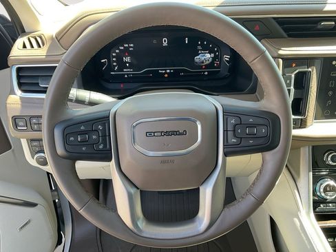 Used 2024 GMC Yukon XL Denali w/ Max Trailering Package image 19