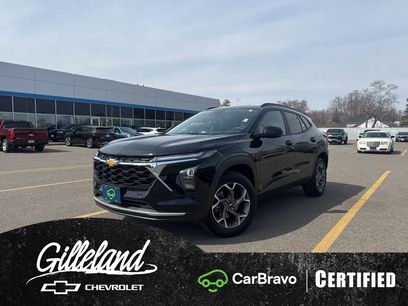 Certified 2025 Chevrolet Trax LT w/ Driver Confidence Package