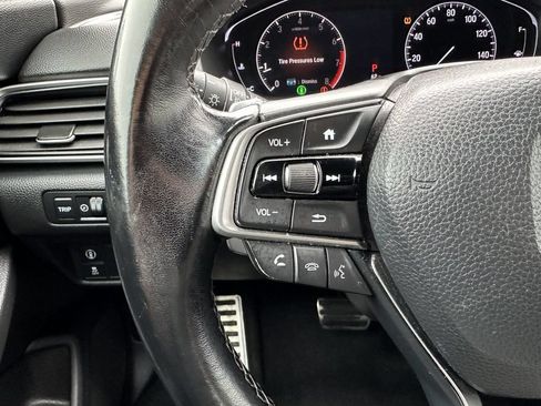Used 2018 Honda Accord Sport image 25
