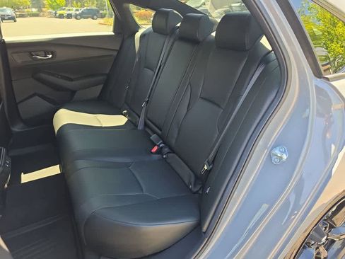 Used 2025 Honda Accord Sport image 22