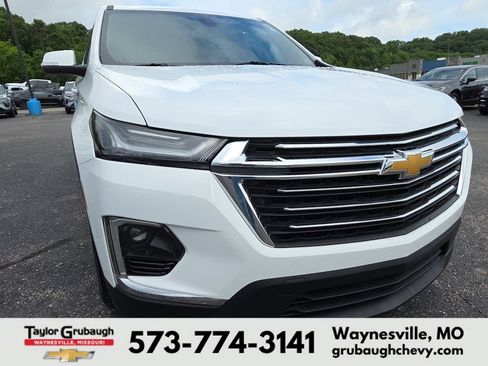 Used 2023 Chevrolet Traverse LT AWD/4WD image 11