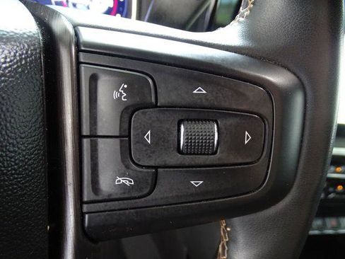 Used 2024 GMC Sierra 2500 AT4 w/ AT4 Premium Plus Package AWD/4WD image 8