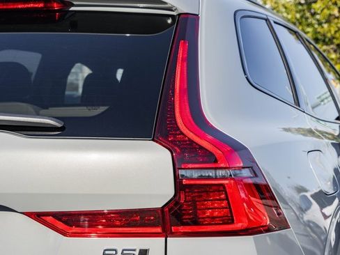 New 2026 Volvo XC60 B5 Plus w/ Climate Package image 6