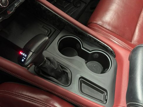 Used 2022 Dodge Durango SRT w/ Premium Interior Group AWD/4WD image 28