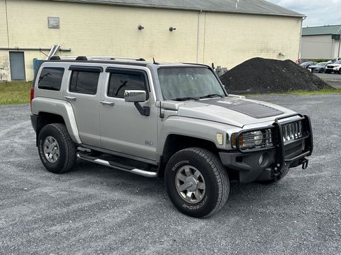 Used 2007 HUMMER H3 AWD/4WD image 2