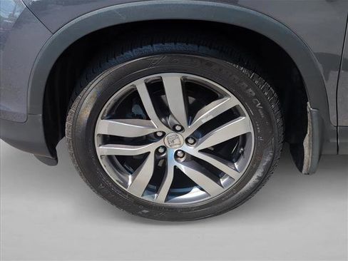 Used 2017 Honda Pilot Touring image 25