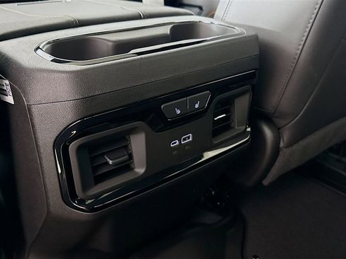 New 2026 GMC Sierra 2500 AT4 w/ AT4 Premium Plus Package AWD/4WD image 31