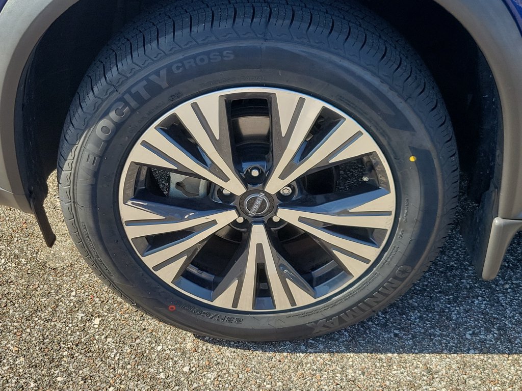 Certified 2023 Nissan Rogue SV FWD image 5