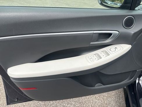 Used 2025 Hyundai Sonata SEL FWD image 22