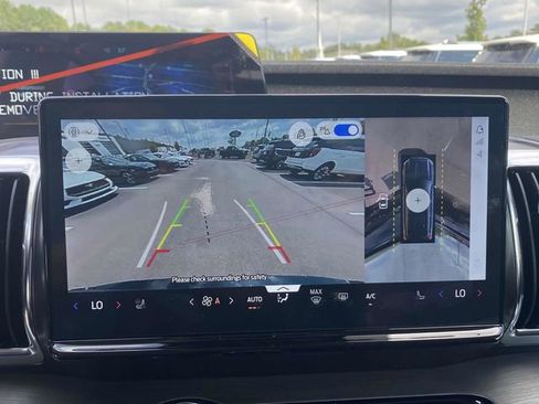 New 2025 Ford Expedition Max Platinum image 15