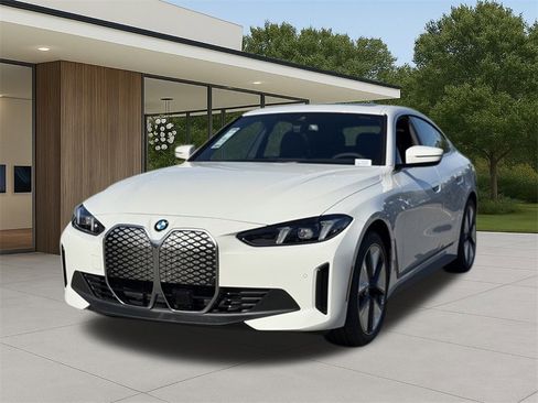 New 2026 BMW i4 eDrive40 w/ Premium Package image 3