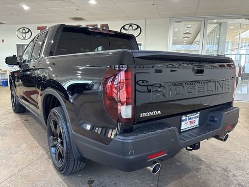 Used 2024 Honda Ridgeline Black Edition image 8