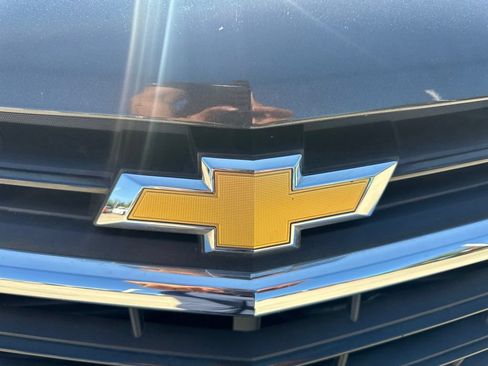 Used 2018 Chevrolet Equinox LT w/ Sun & Infotainment Package FWD image 13