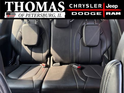 Used 2025 Chrysler Pacifica Select FWD image 23