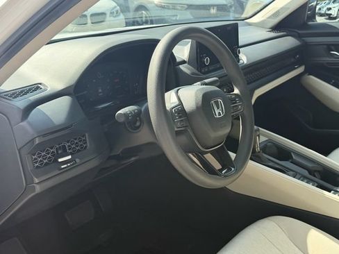 Used 2025 Honda Accord SE image 12