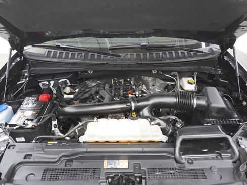 Used 2025 Ford Expedition Max Platinum AWD/4WD image 37