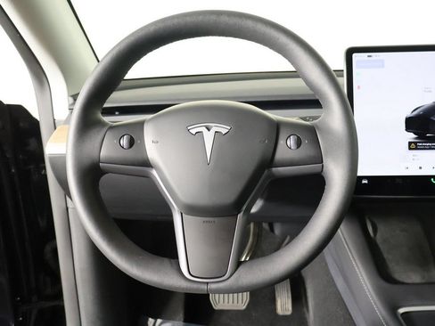 Used 2025 Tesla Model Y Long Range AWD/4WD image 41