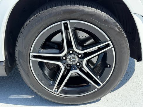 Used 2022 Mercedes-Benz GLS 450 4MATIC image 13