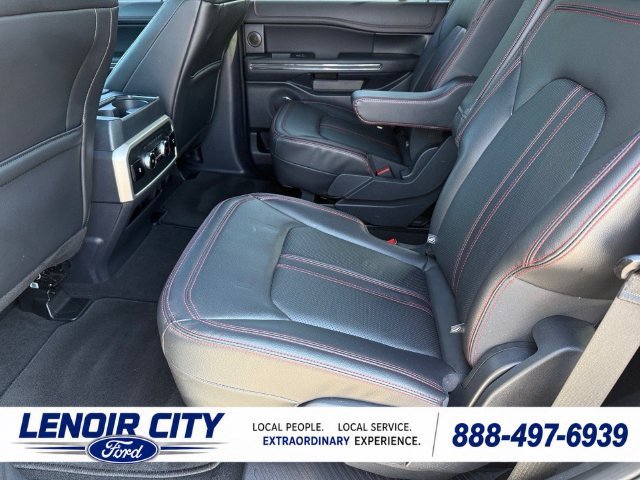 Used 2024 Ford Expedition Limited AWD/4WD image 11
