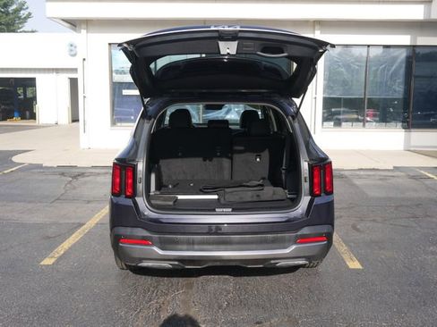 Used 2025 Kia Sorento S w/ Panoramic Sunroof Package FWD image 15