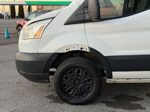 Used 2015 Ford Transit 250 130 Low Roof w/ Exterior Upgrade Package image 11