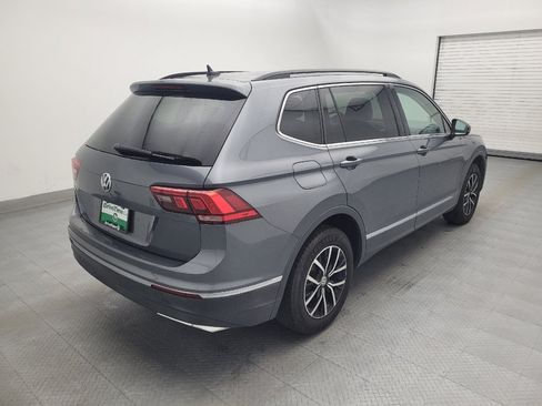 Used 2021 Volkswagen Tiguan SE R-Line FWD image 9