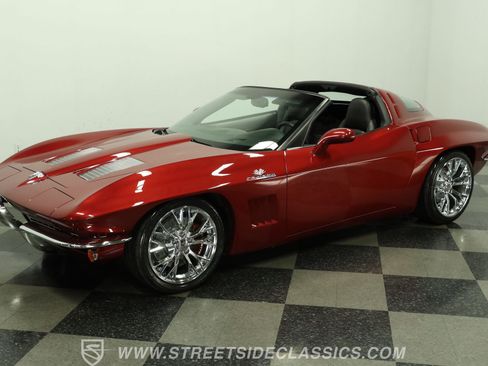 Used 2005 Chevrolet Corvette Coupe w/ Preferred Equipment Group RWD image 6
