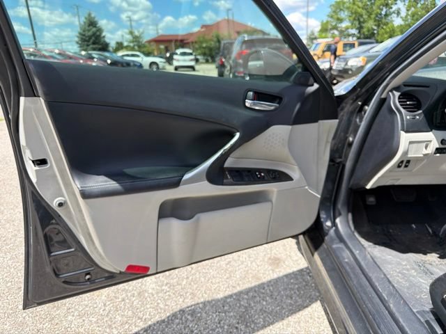 Used 2009 Lexus IS 250 AWD w/ Premium Pkg image 16