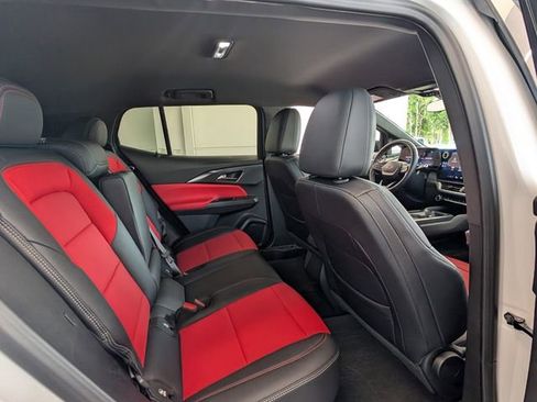 Used 2025 Chevrolet Equinox EV RS image 13