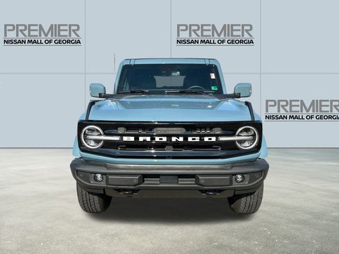 Used 2023 Ford Bronco Outer Banks image 2