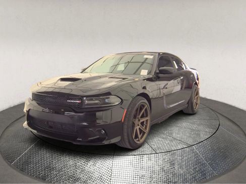 Used 2023 Dodge Charger SXT w/ Blacktop Package RWD image 3
