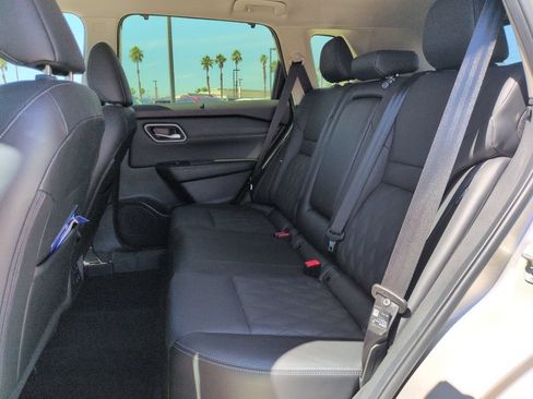 Used 2024 Nissan Rogue Platinum w/ Platinum Premium Package FWD image 15