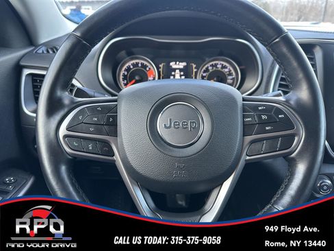 Used 2020 Jeep Cherokee Latitude Plus w/ Cold Weather Group image 22