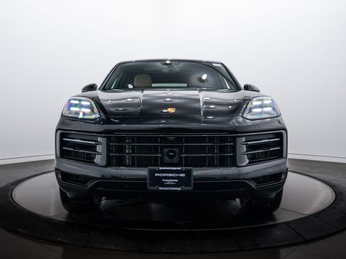 Certified 2026 Porsche Cayenne image 10