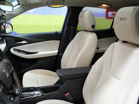 Certified 2024 Buick Encore GX Sport Touring w/ Experience Buick Package AWD/4WD image 19