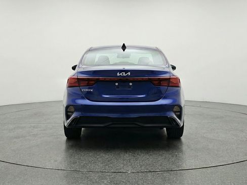 Used 2024 Kia Forte LXS FWD image 7