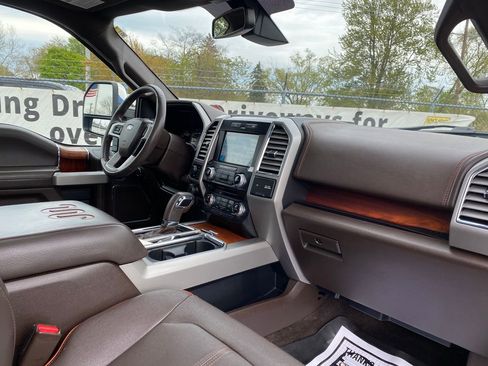 Used 2016 Ford F150 King Ranch w/ Equipment Group 601A Luxury AWD/4WD image 19