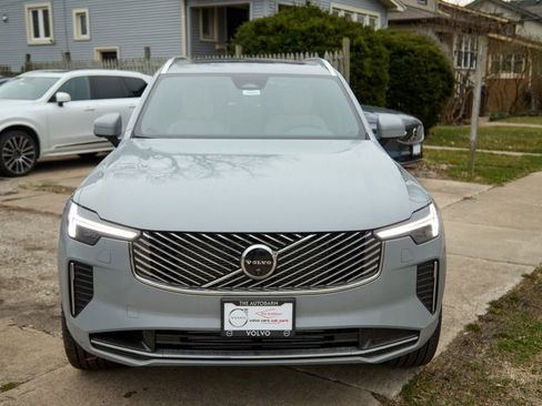 New 2026 Volvo XC90 T8 Plus w/ Protection Package Premier AWD/4WD image 5
