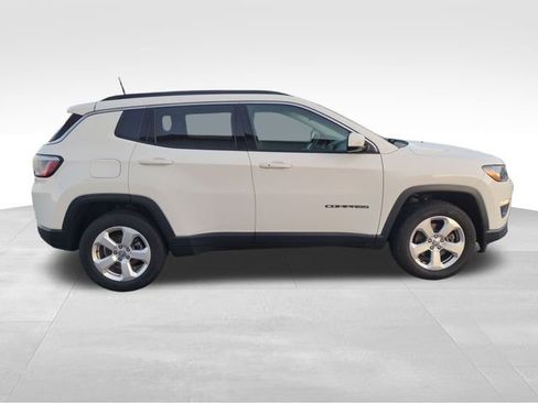 Used 2018 Jeep Compass Latitude w/ Cold Weather Group image 7