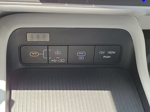 Used 2024 Hyundai Kona SEL FWD image 28