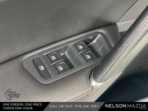 Used 2017 Volkswagen Golf Alltrack S image 20