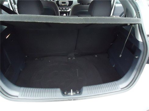 Used 2016 Kia Rio LX image 17