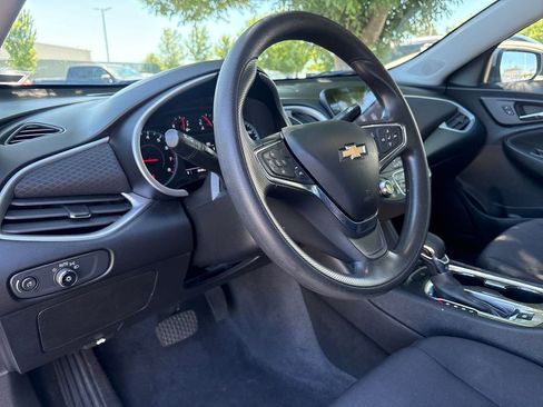 Used 2023 Chevrolet Malibu LT FWD image 11
