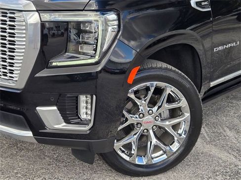 Used 2021 GMC Yukon Denali w/ Denali Ultimate Package image 10