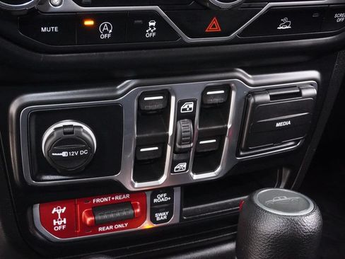 Used 2023 Jeep Gladiator Rubicon AWD/4WD image 27
