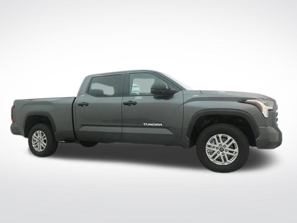 Used 2024 Toyota Tundra SR5 AWD/4WD image 31