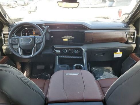New 2026 GMC Sierra 3500 Denali Ultimate AWD/4WD image 13