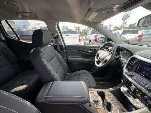 Certified 2023 GMC Acadia SLE w/ Driver Convenience Package image 21