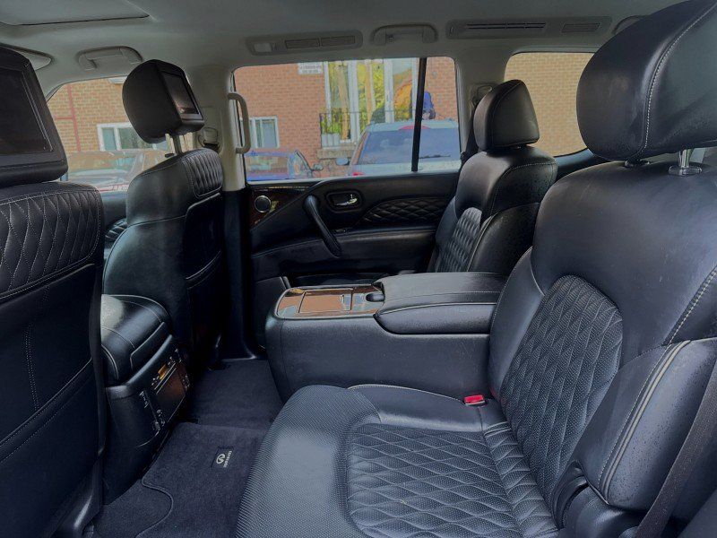 Used 2018 INFINITI QX80 4WD w/ Deluxe Technology Package image 38